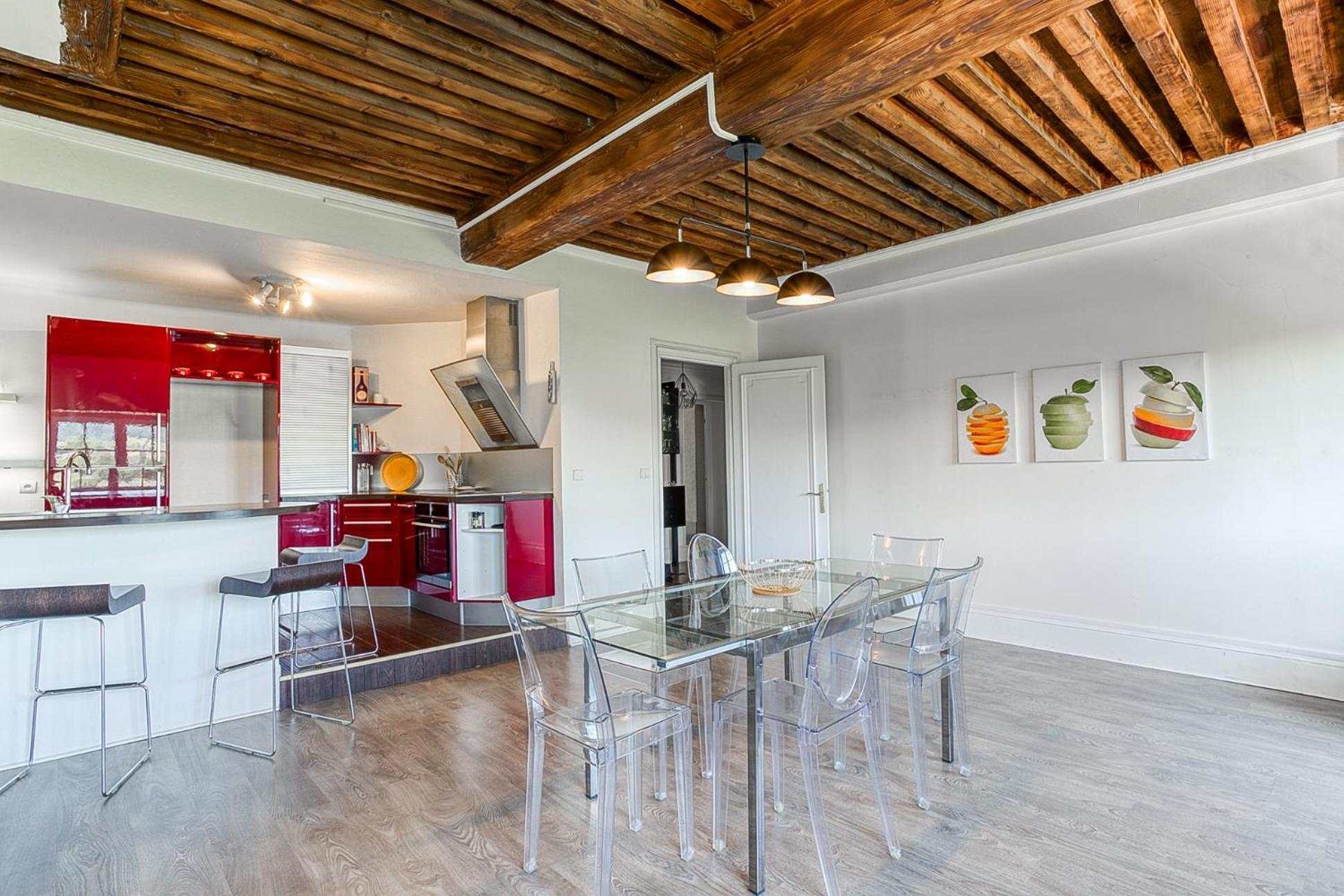 Sejourner Au Chateau De La Roue Grand Appartement Lissieu Ngoại thất bức ảnh